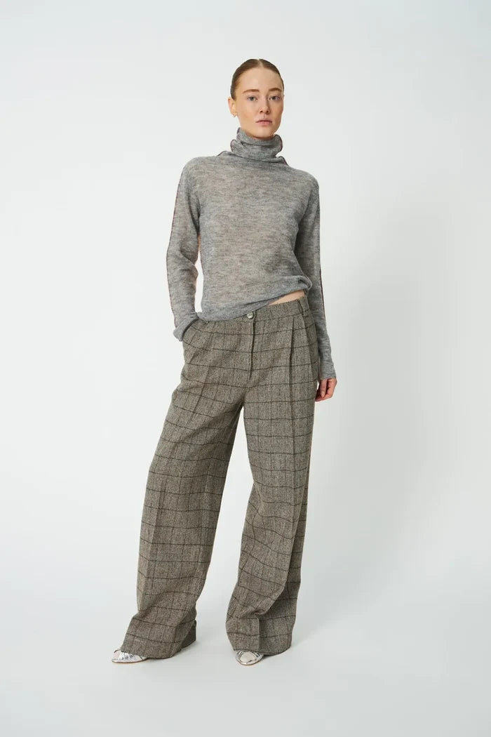 Alpaca Turtleneck (Pale Pink)