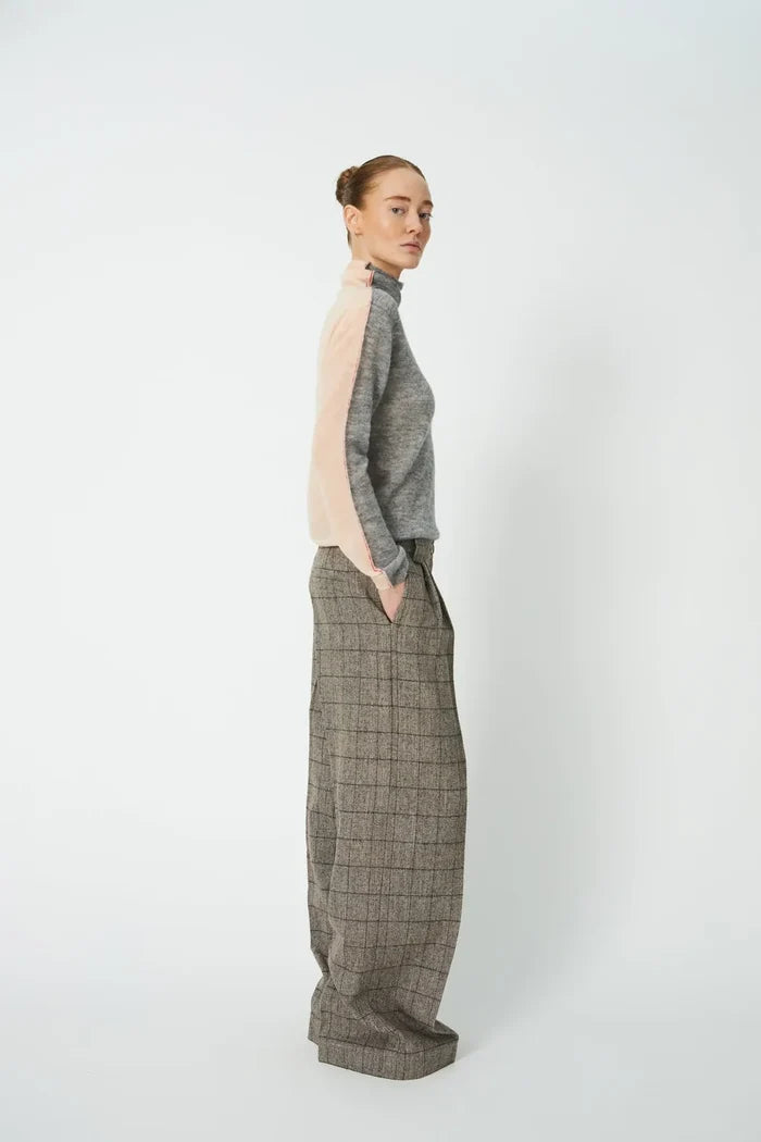 Alpaca Turtleneck (Pale Pink)