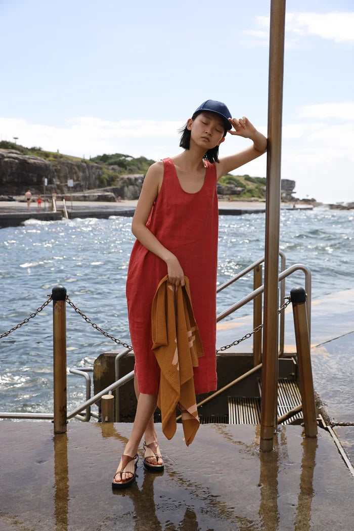 Basic Linen Shift Dress (Paprika)