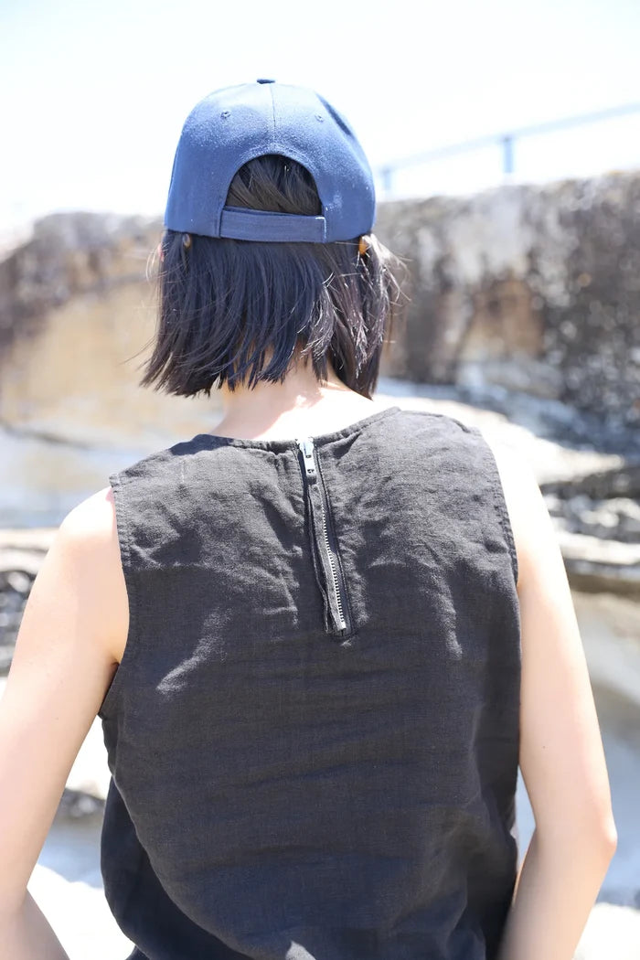 Basic Linen Vest (Black)
