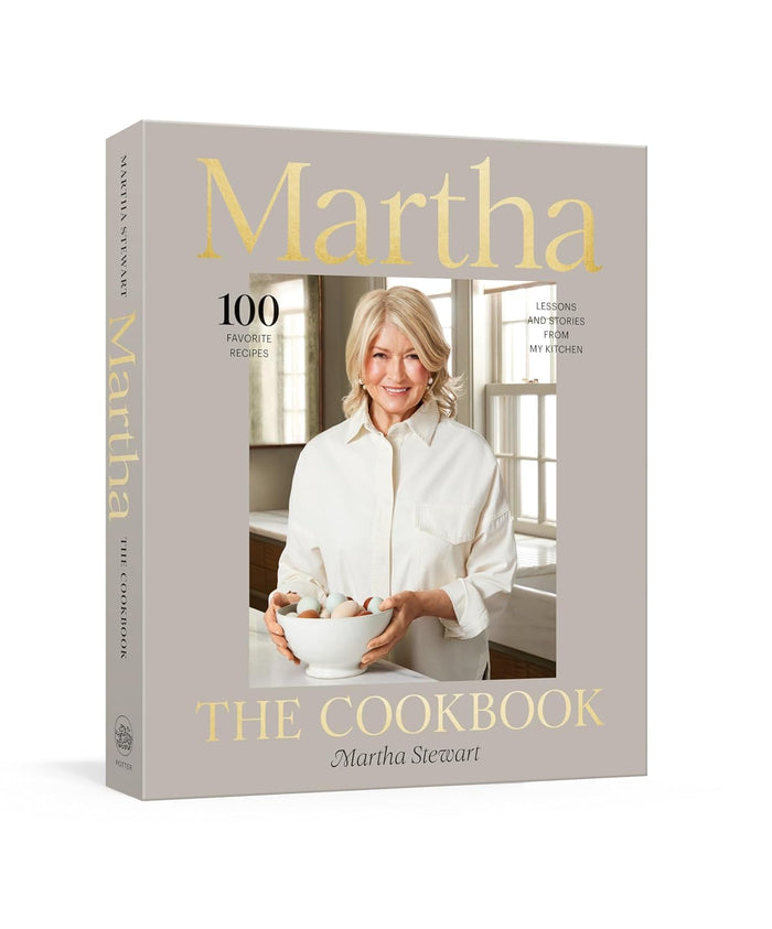 Martha: The Cookbook: 100 Favorite Recipes