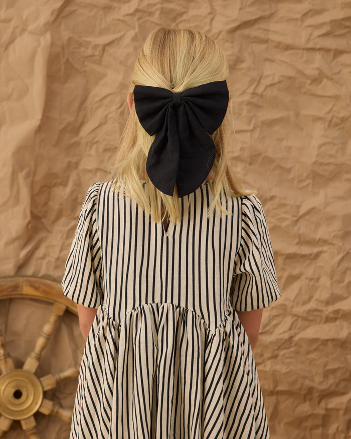 Oversized Bow