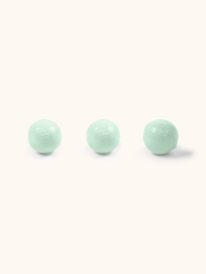 Petit Bon Bon Sweetheart Pink Bath Bombs