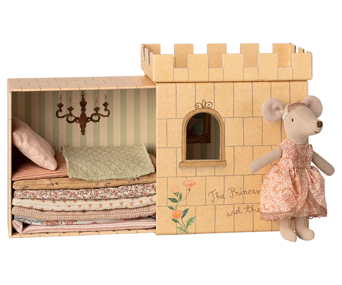 Princess and the pea, Big Sister Mouse