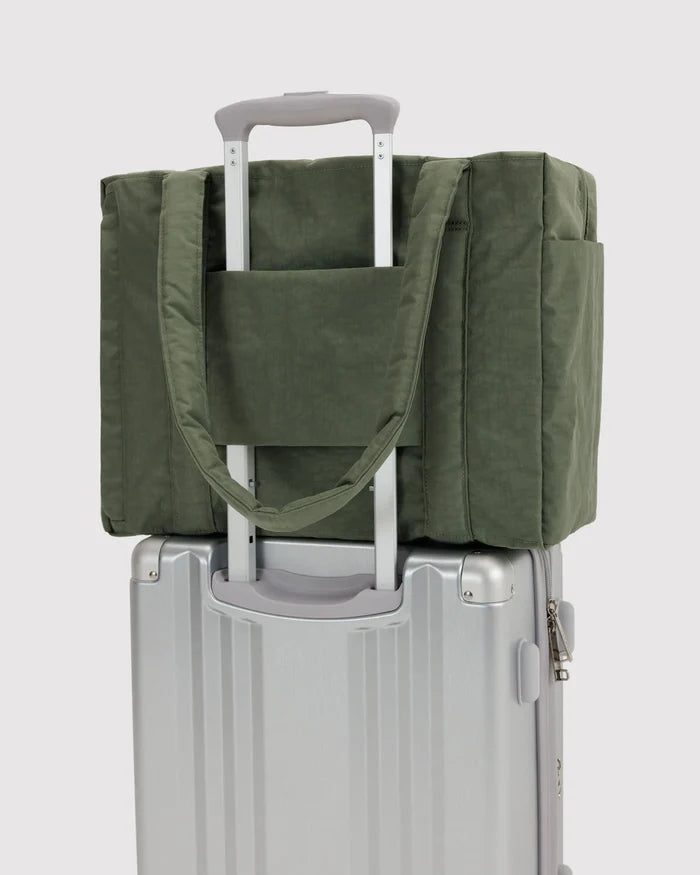 Small Cloud Carry On (Caper)