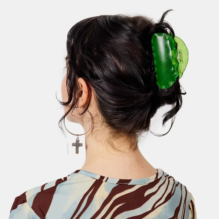 Suki Claw (Green Ruffle)