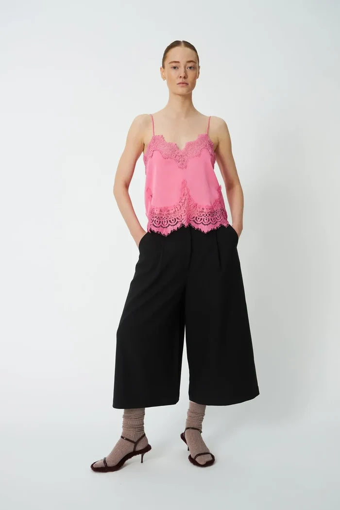 Underlayer Lace Top (Amazing Pink)