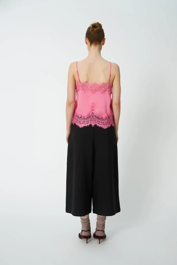 Underlayer Lace Top (Amazing Pink)